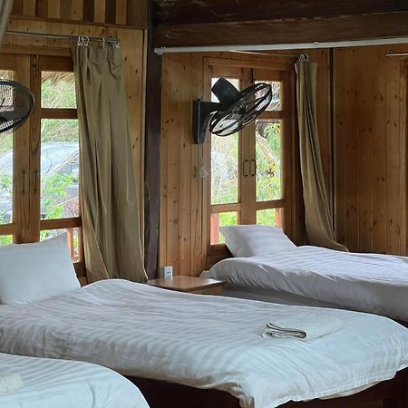 Tom'S Du Gia Homestay Làng Cac Buitenkant foto